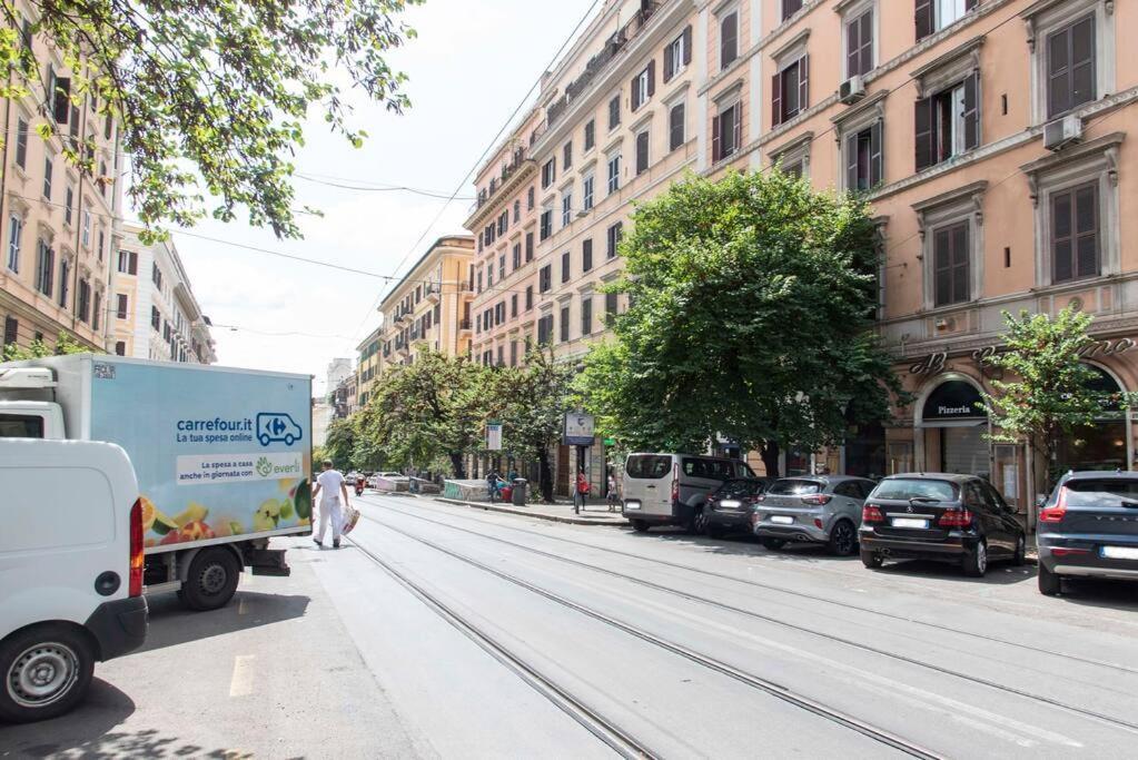 Ferienwohnung La Casa Di Marisela In Via Emanuele Filiberto Rom Exterior foto